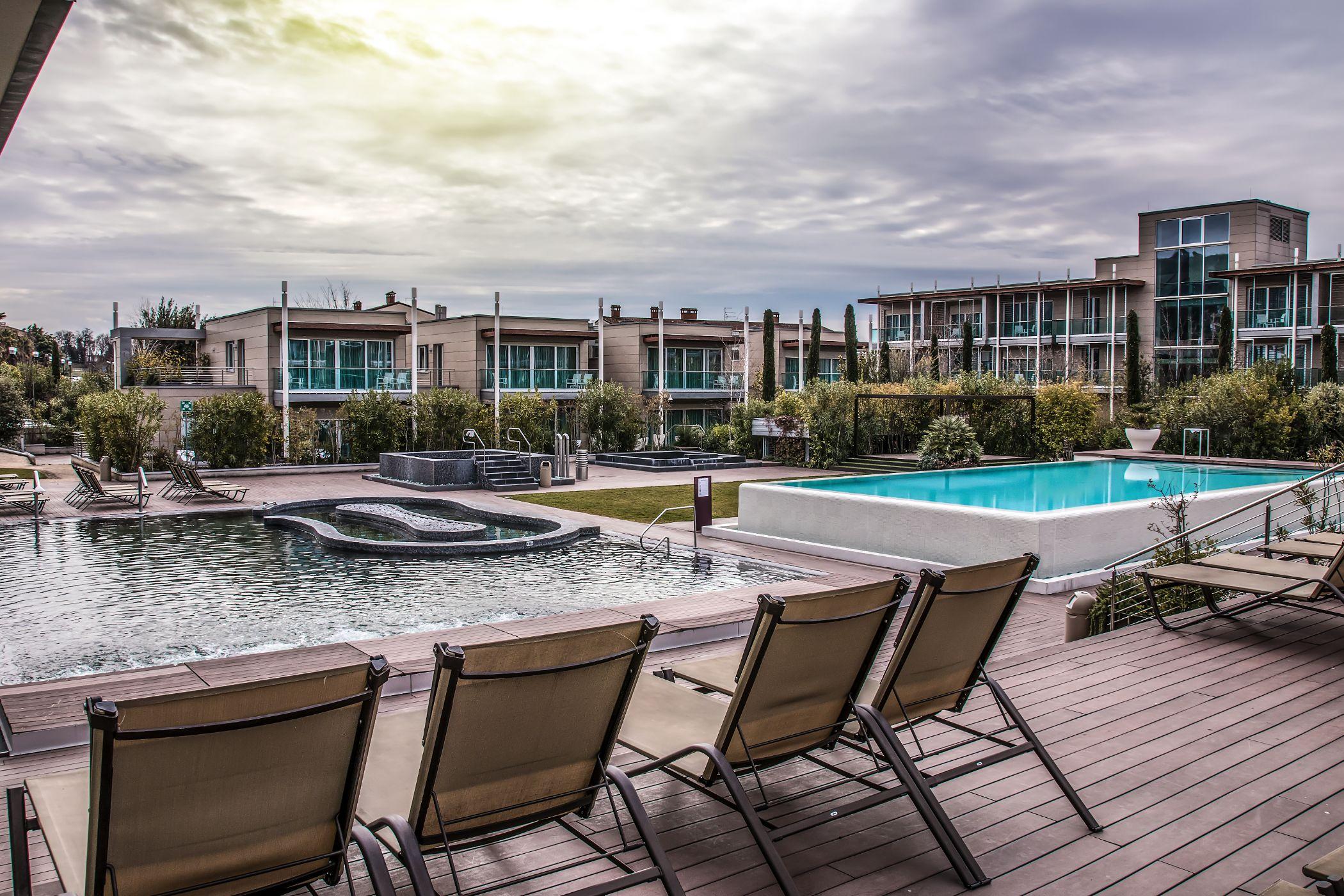 Aqualux Hotel Spa Suite & Terme Bardolino Exterior foto
